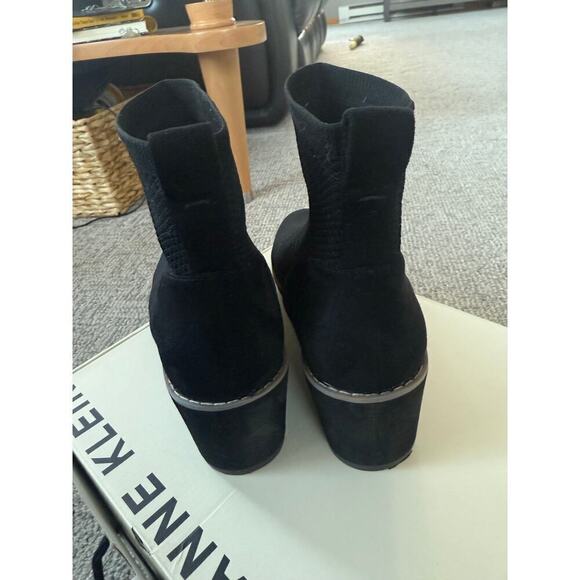 Anne Klein Women's Piera Ankle boot womens EUC in box 9.5 - Picture 4 of 6